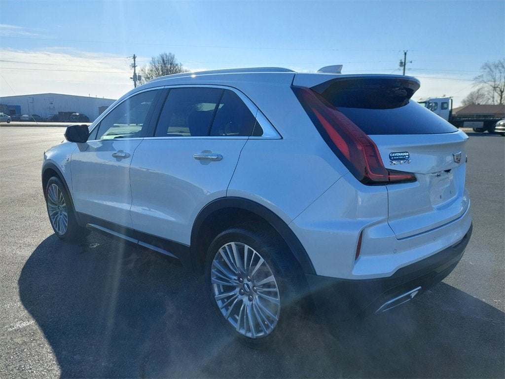 2024 Cadillac XT4 Premium Luxury