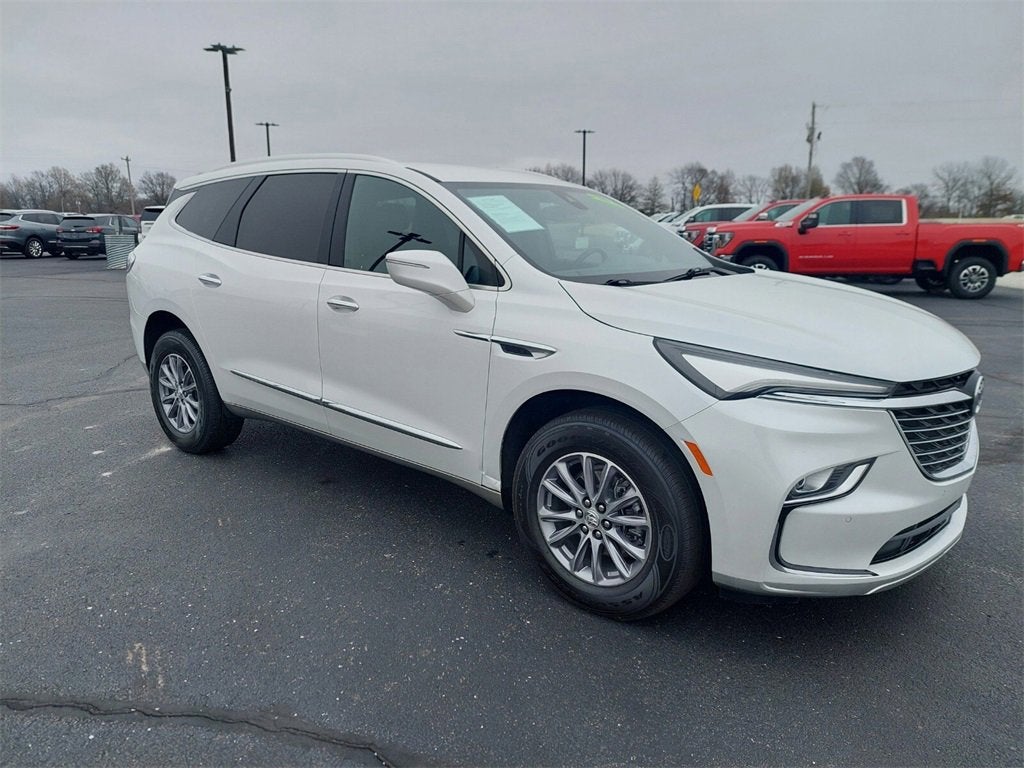 2023 Buick Enclave Essence