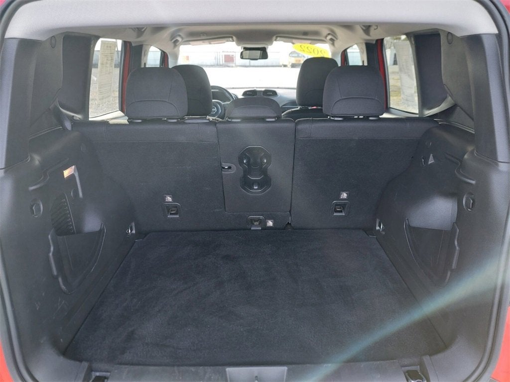 2022 Jeep Renegade Trailhawk