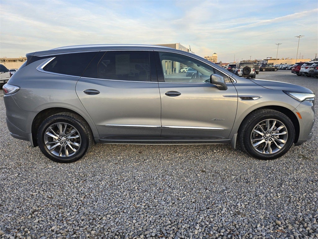 2023 Buick Enclave Avenir